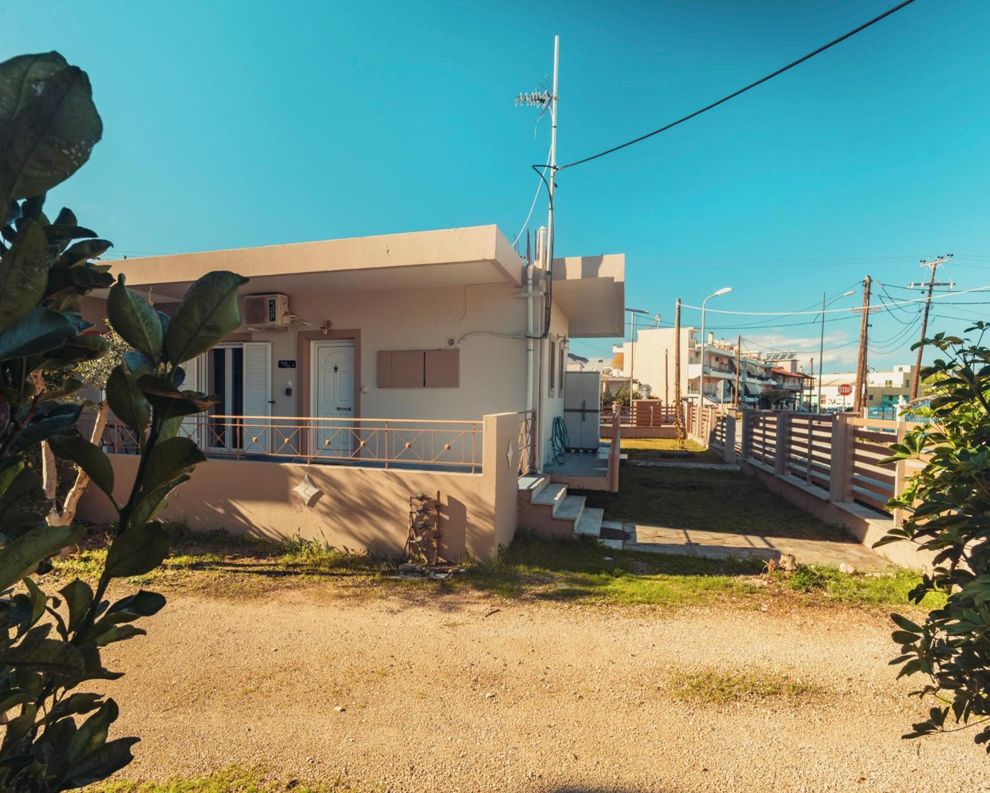 Crystal Cherry Apartment Preveza Luaran gambar