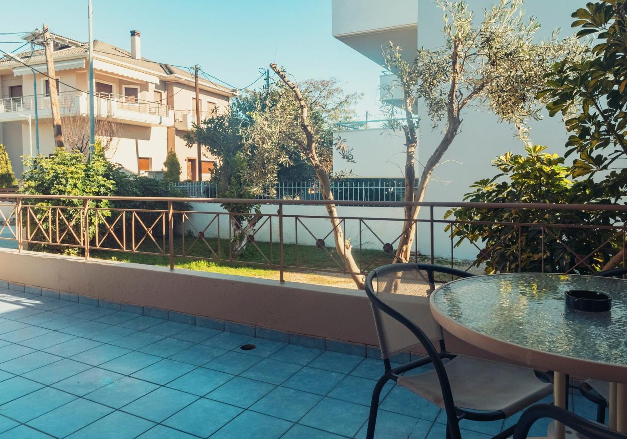 Crystal Cherry Apartment Preveza Luaran gambar