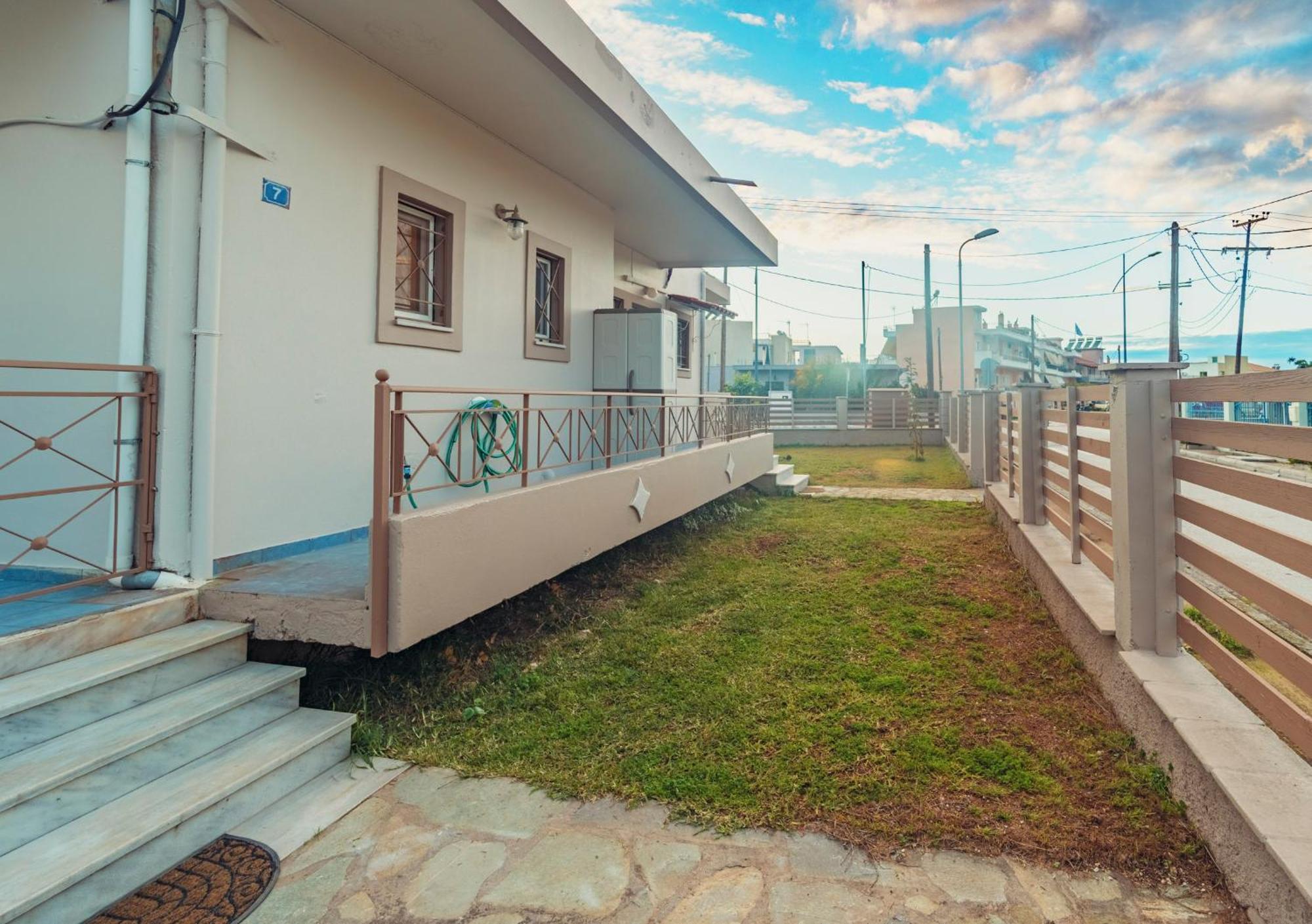Crystal Cherry Apartment Preveza Luaran gambar